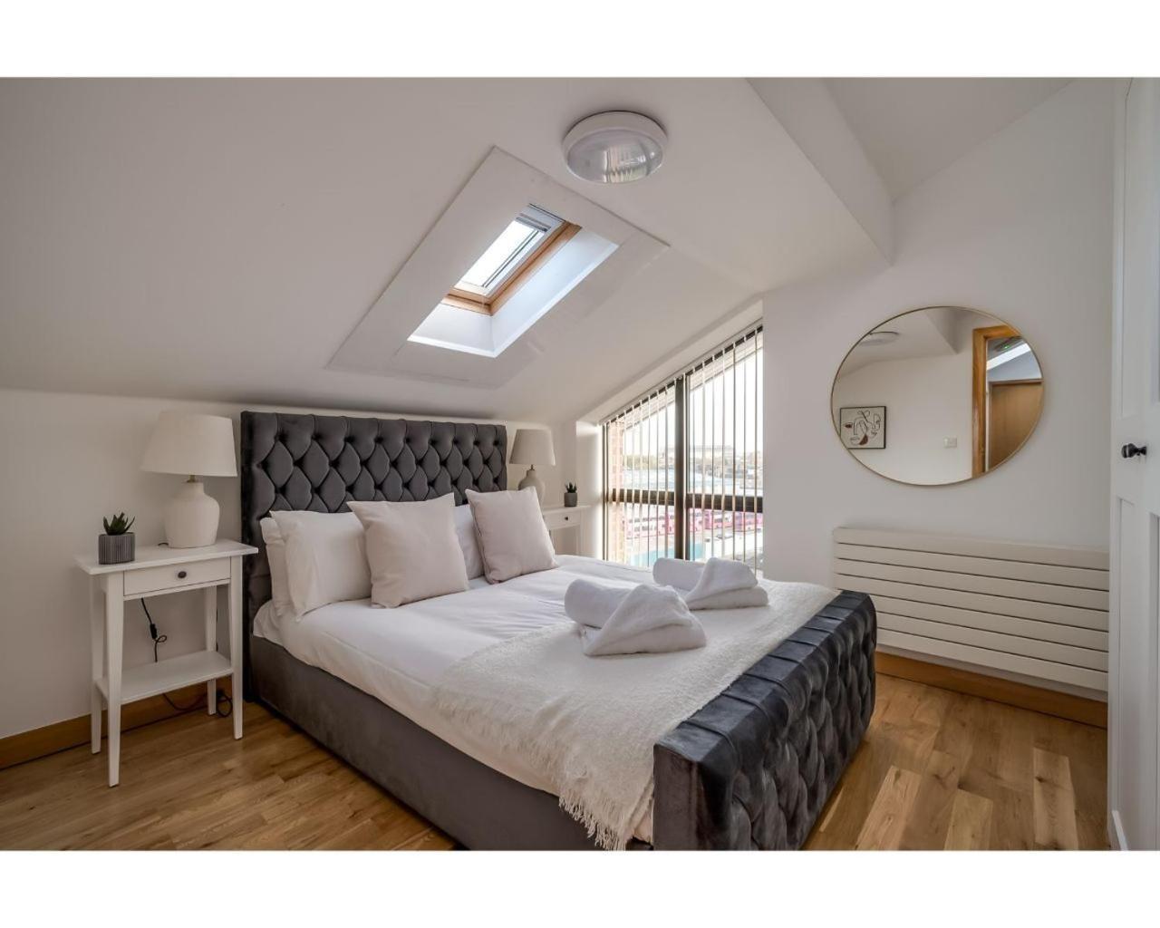 Central Belfast Apartments Pottinger'S Quay Esterno foto